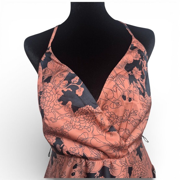 Lulus Size M Floral Brocade Halter Maxi Dress Rose Gold Black VNeck Evening Gown - Picture 3 of 10